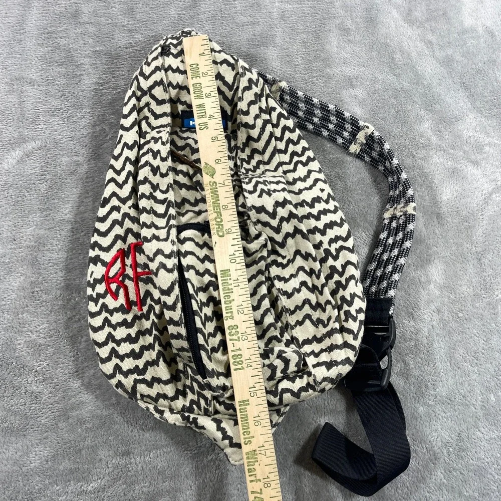 Kavu Rope Bag Mens OS White Black Zigzag Canvas Sling Backpack Crossbody‎ 3395